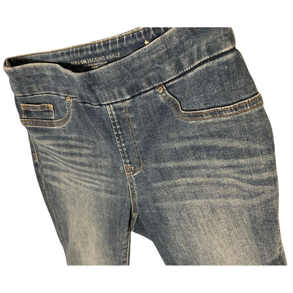 Chicos Pull On Jegging Ankle Jeans Size 00R Blue Tulip Hem Frayed Stretch Denim - Picture 5 of 8